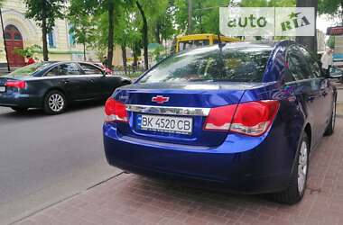 Седан Chevrolet Cruze 2012 в Рівному