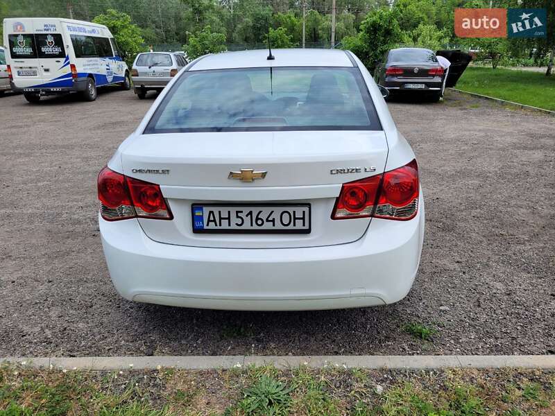 Седан Chevrolet Cruze 2009 в Полтаві