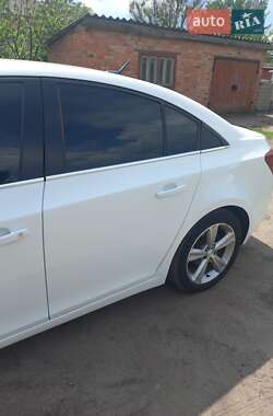 Седан Chevrolet Cruze 2014 в Лохвице