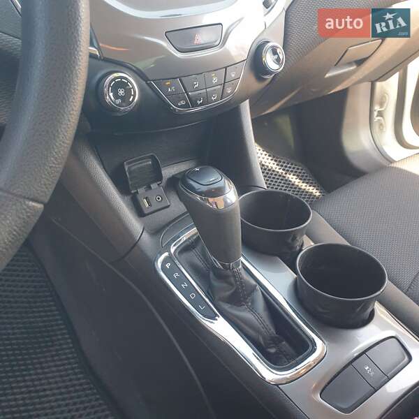 Седан Chevrolet Cruze 2016 в Києві