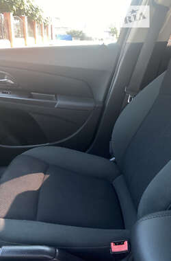 Седан Chevrolet Cruze 2011 в 
