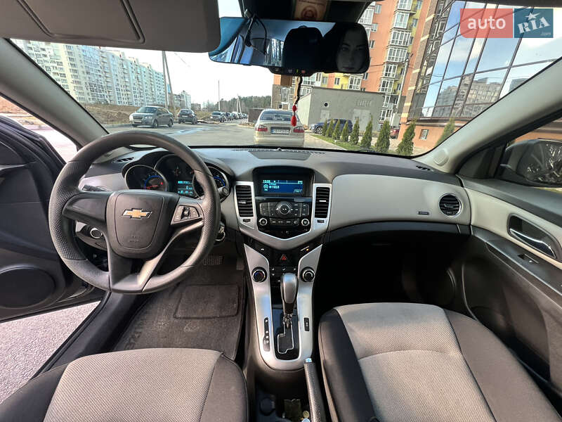 Седан Chevrolet Cruze 2015 в Чернигове