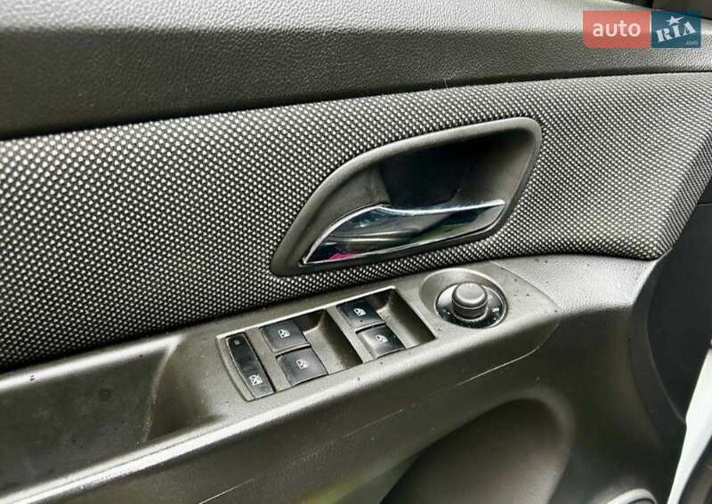 Универсал Chevrolet Cruze 2012 в Львове