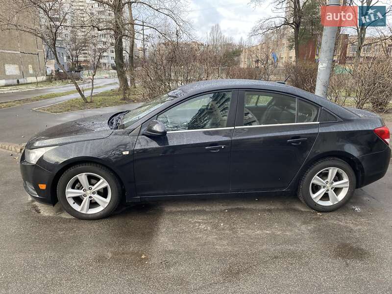 Седан Chevrolet Cruze 2014 в Киеве