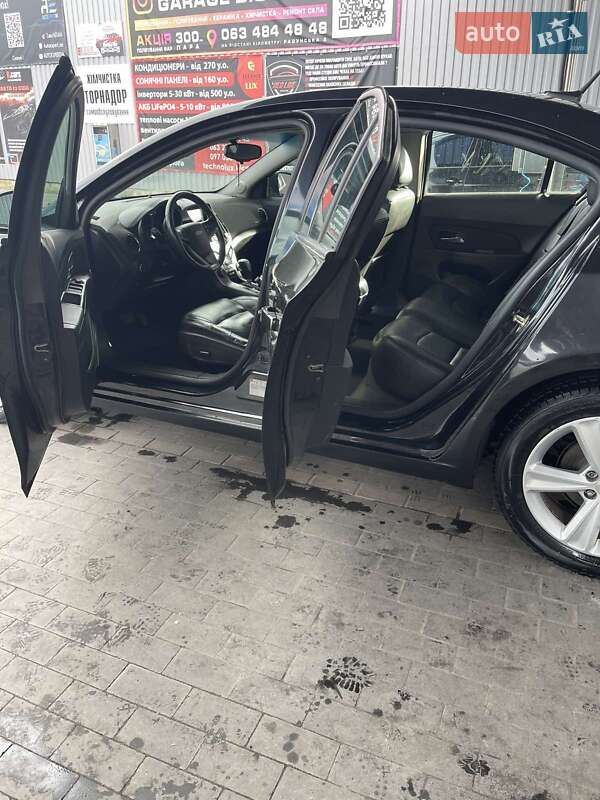 Седан Chevrolet Cruze 2014 в Киеве
