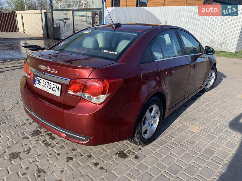 Седан Chevrolet Cruze 2015 в Бершаді