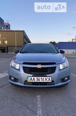 Седан Chevrolet Cruze 2009 в Києві