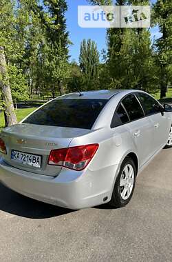 Седан Chevrolet Cruze 2011 в Києві