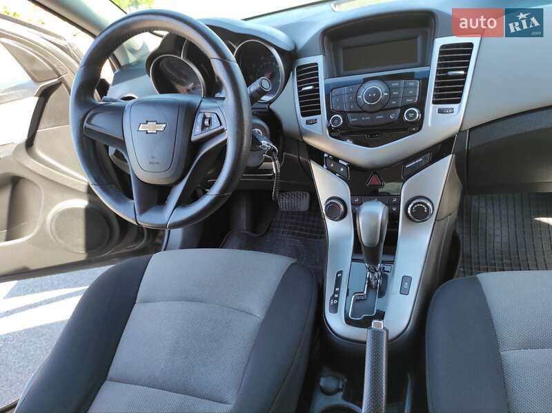 Седан Chevrolet Cruze 2014 в Запорожье