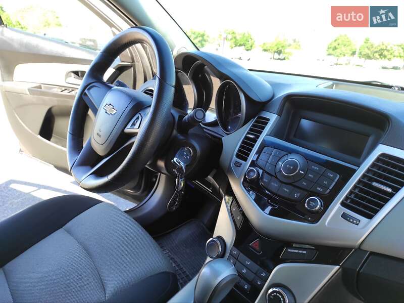 Седан Chevrolet Cruze 2014 в Запорожье