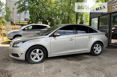 Седан Chevrolet Cruze 2014 в Львове