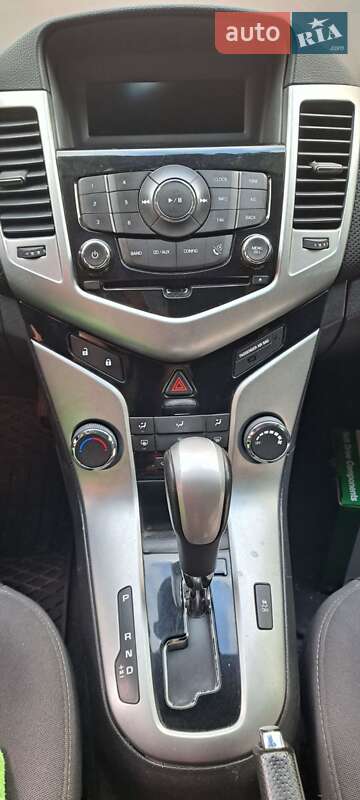 Седан Chevrolet Cruze 2014 в Кривом Роге