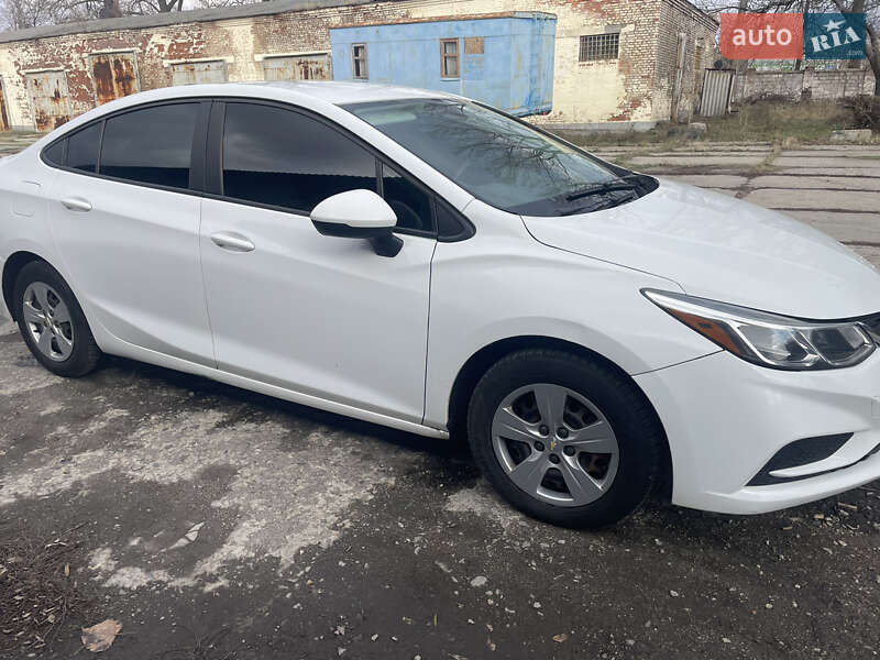 Седан Chevrolet Cruze 2016 в Дніпрі
