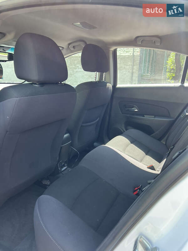 Седан Chevrolet Cruze 2013 в Киеве