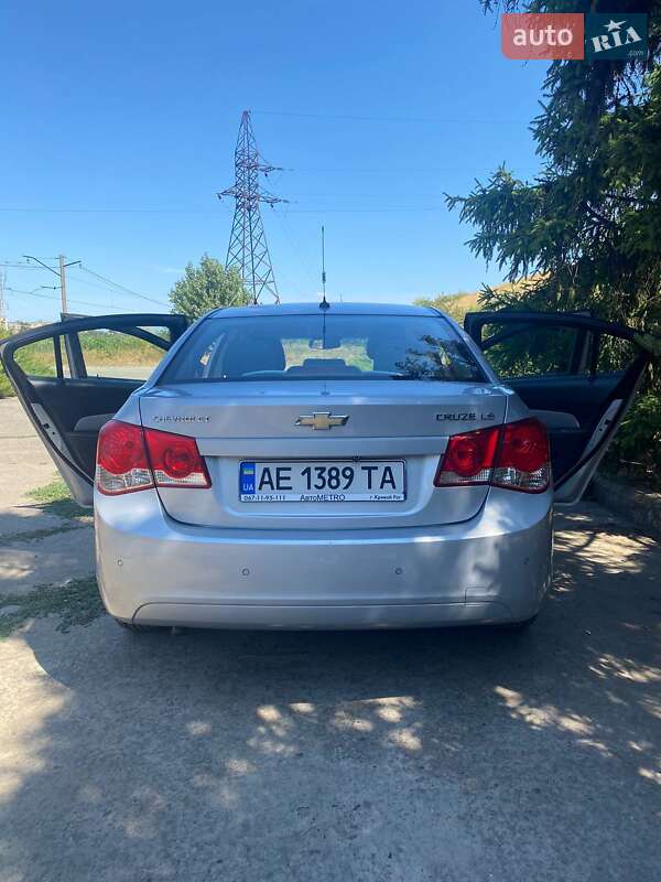 Седан Chevrolet Cruze 2009 в Покрове