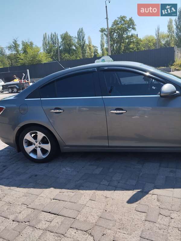 Седан Chevrolet Cruze 2011 в Верхньодніпровську