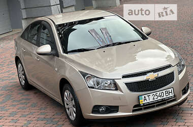 Седан Chevrolet Cruze 2011 в Ивано-Франковске