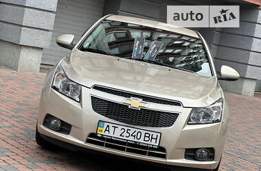 Седан Chevrolet Cruze 2011 в Ивано-Франковске