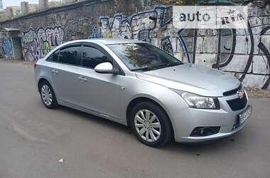 Седан Chevrolet Cruze 2010 в Дніпрі