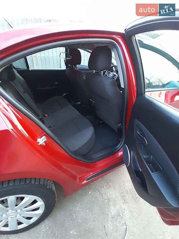 Седан Chevrolet Cruze 2011 в Києві