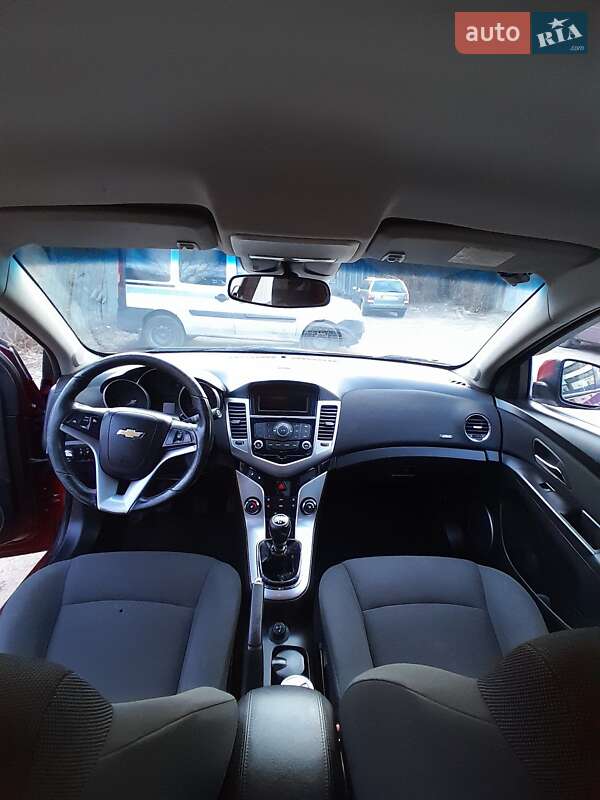 Седан Chevrolet Cruze 2011 в Києві
