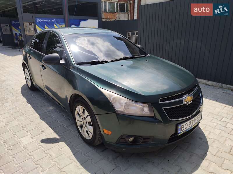 Седан Chevrolet Cruze 2013 в Тернополе