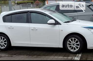 Хэтчбек Chevrolet Cruze 2011 в Запорожье