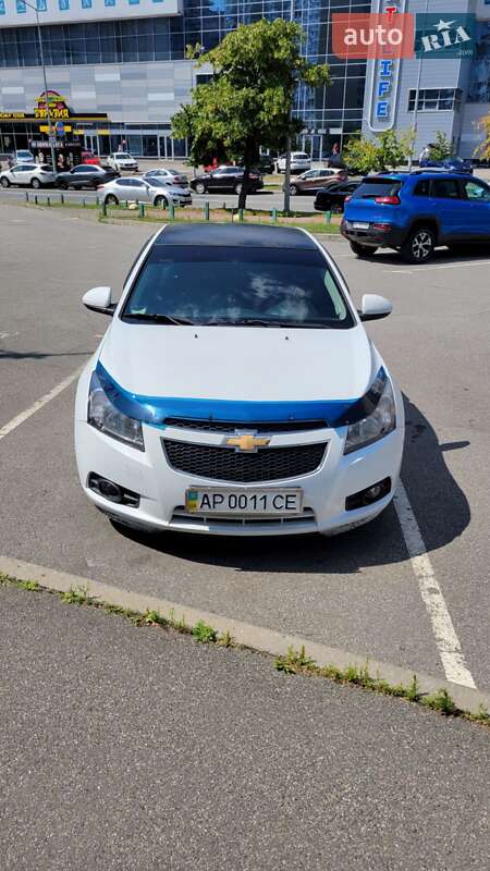 Хетчбек Chevrolet Cruze 2011 в Запоріжжі