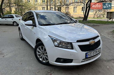 Хэтчбек Chevrolet Cruze 2012 в 