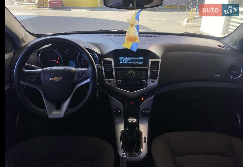 Хетчбек Chevrolet Cruze 2012 в Дніпрі