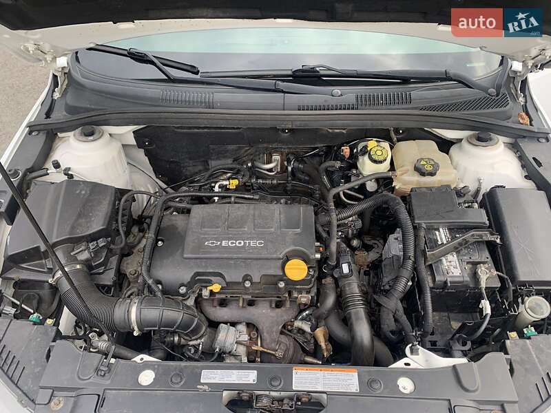 Седан Chevrolet Cruze 2011 в Рівному