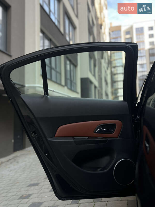 Седан Chevrolet Cruze 2013 в Івано-Франківську