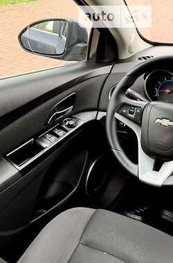 Седан Chevrolet Cruze 2013 в Трускавці