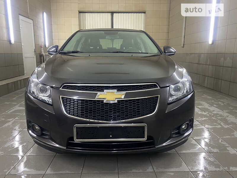 Седан Chevrolet Cruze 2015 в Умани