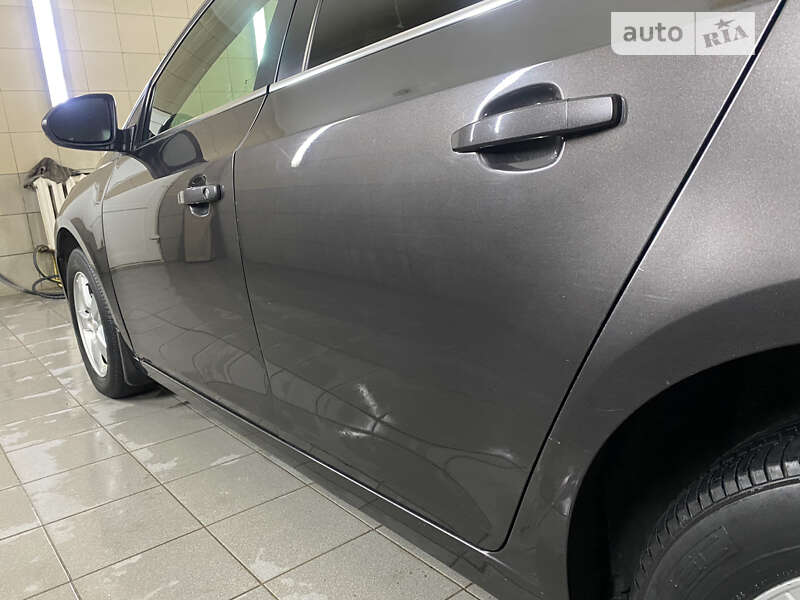 Седан Chevrolet Cruze 2015 в Умани