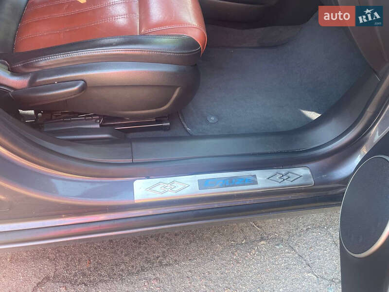 Седан Chevrolet Cruze 2011 в Житомирі