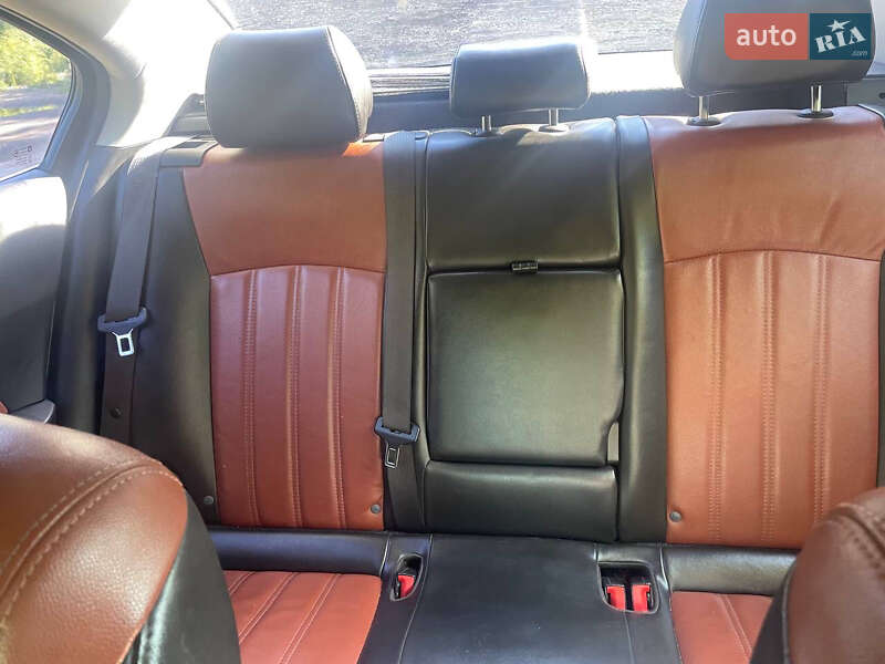 Седан Chevrolet Cruze 2011 в Житомирі