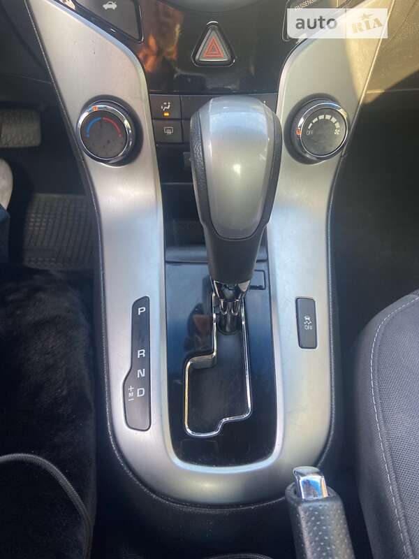 Седан Chevrolet Cruze 2015 в Черкассах