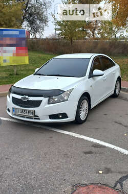 Седан Chevrolet Cruze 2011 в Киеве