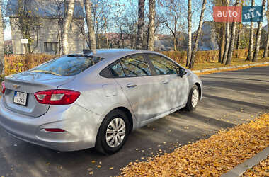 Седан Chevrolet Cruze 2016 в Черновцах