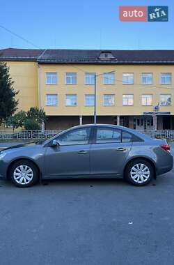 Седан Chevrolet Cruze 2011 в Мукачевому