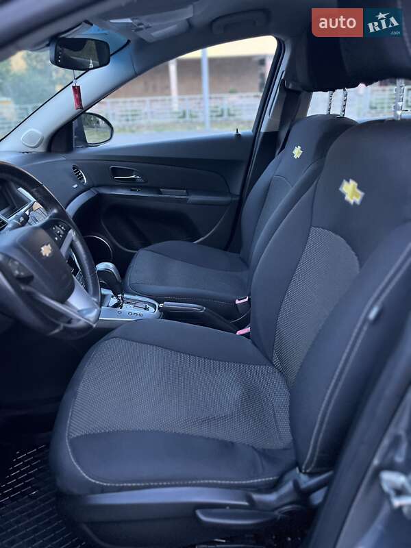 Седан Chevrolet Cruze 2011 в Мукачевому