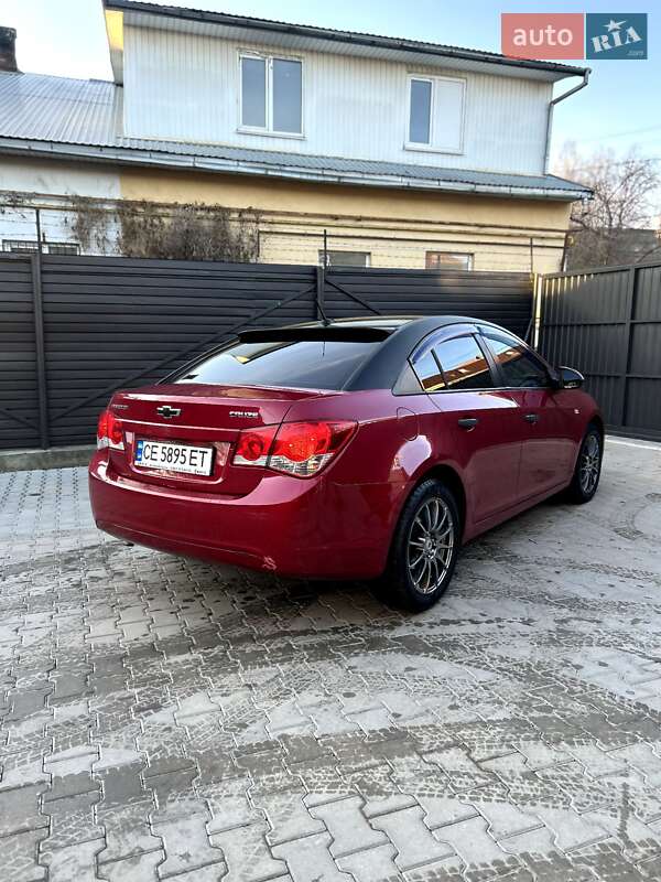 Седан Chevrolet Cruze 2009 в Чернівцях
