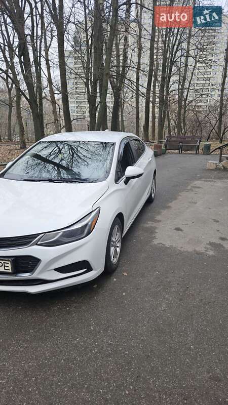 Седан Chevrolet Cruze 2016 в Києві