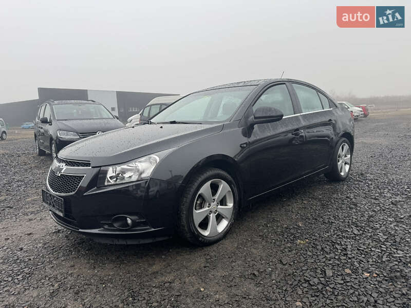 Седан Chevrolet Cruze 2009 в Луцьку