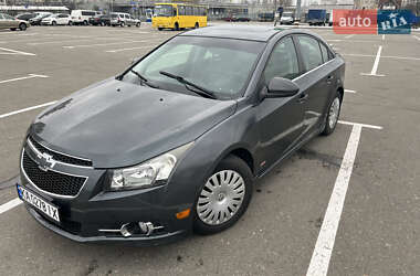 Седан Chevrolet Cruze 2012 в Києві