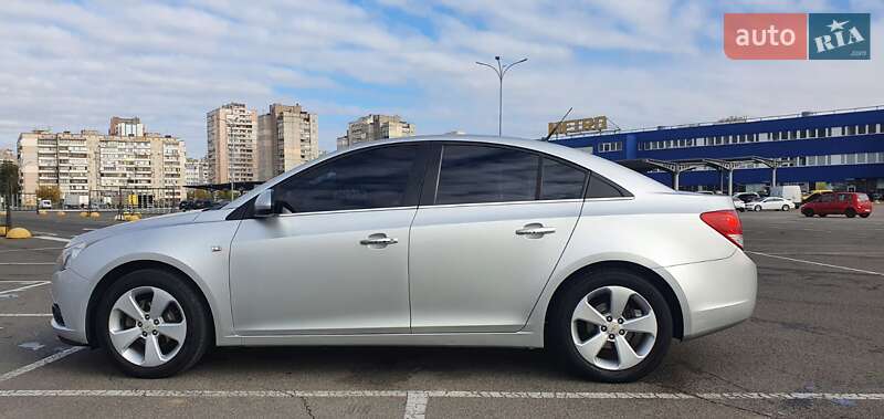 Chevrolet Cruze 2011