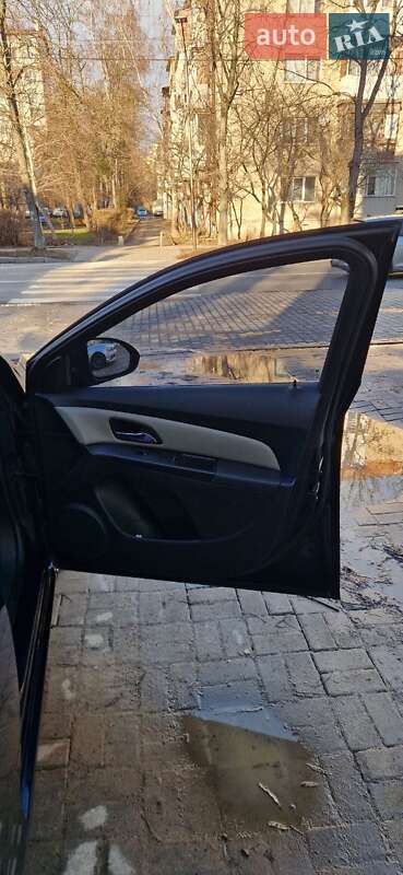 Седан Chevrolet Cruze 2014 в Івано-Франківську