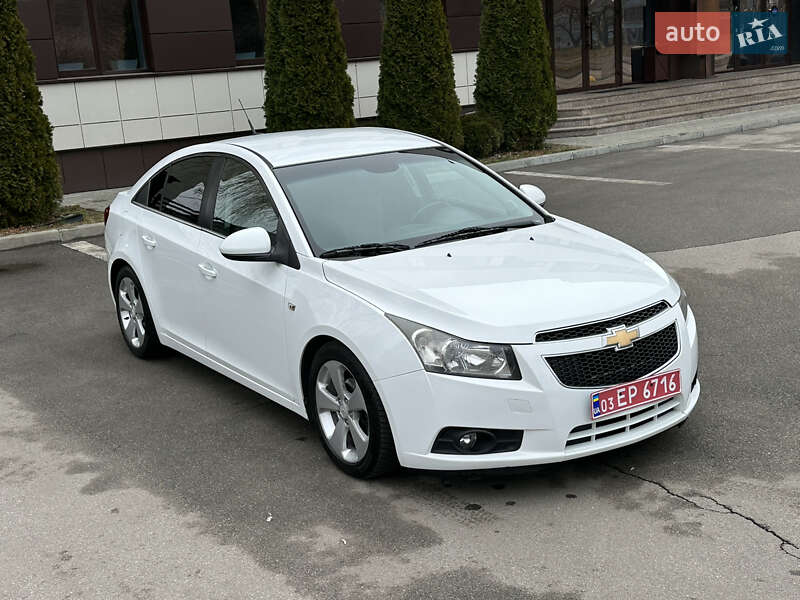 Седан Chevrolet Cruze 2010 в Дніпрі