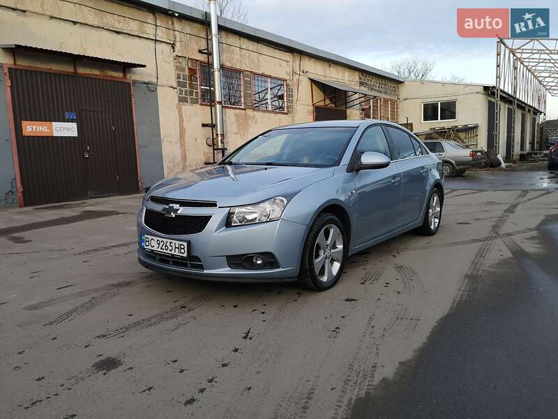 Седан Chevrolet Cruze 2010 в Калуше
